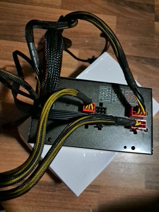 Vand sursa pc functionabila