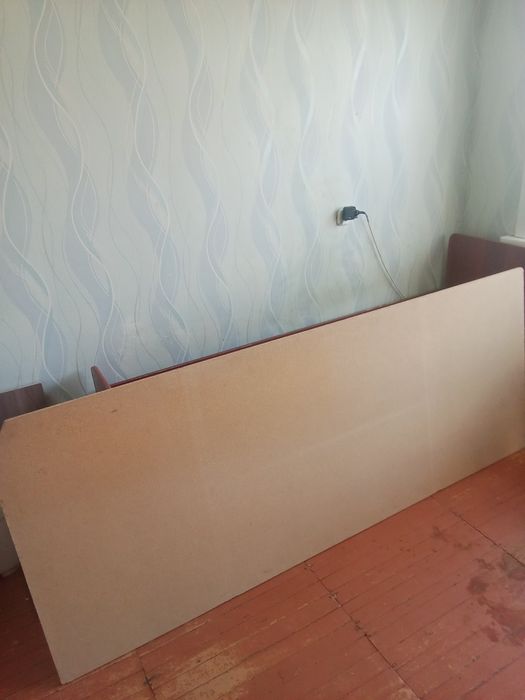 Продам кровать 8000