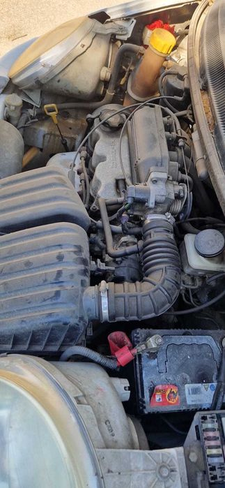 Vand Matiz Daewoo, cu factura,in circulatie. Este cu doua roti de rezerva si benzina in rezervor. Are 143.000 Km si usoare urme de rugina.