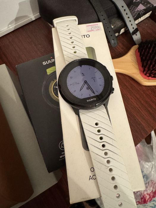 Сплртивные часы Suunto