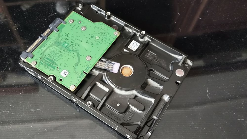 Продам жесткий диск 3.5 HDD на 1ТБ