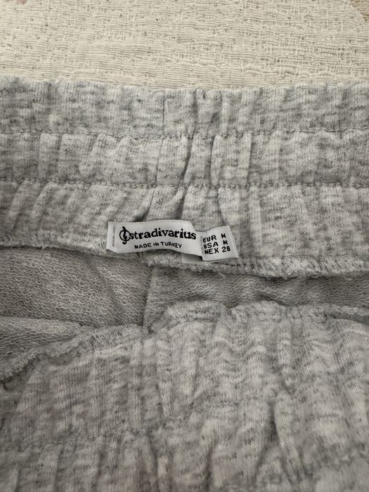 Анцуг(jogger) от Stradivarius, размер М