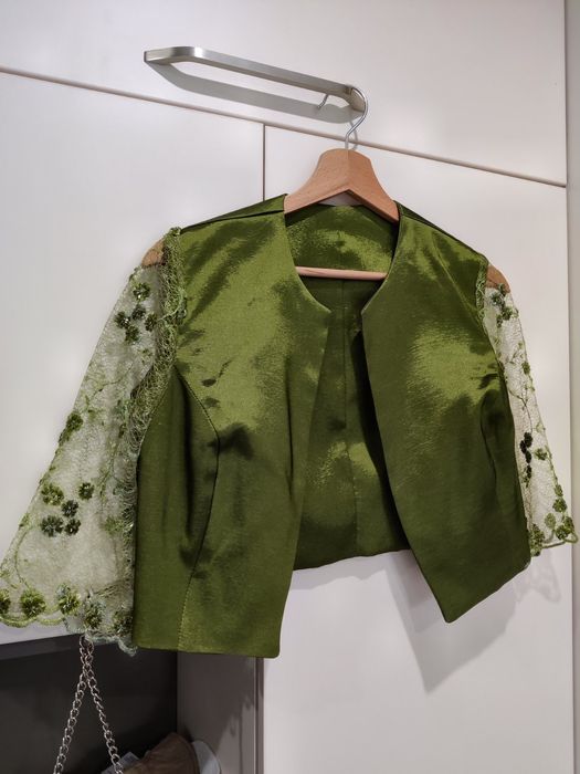 Абитуриентска / бална рокля и болеро в зелено