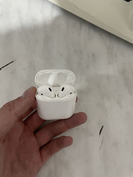 не рабочий airpoods