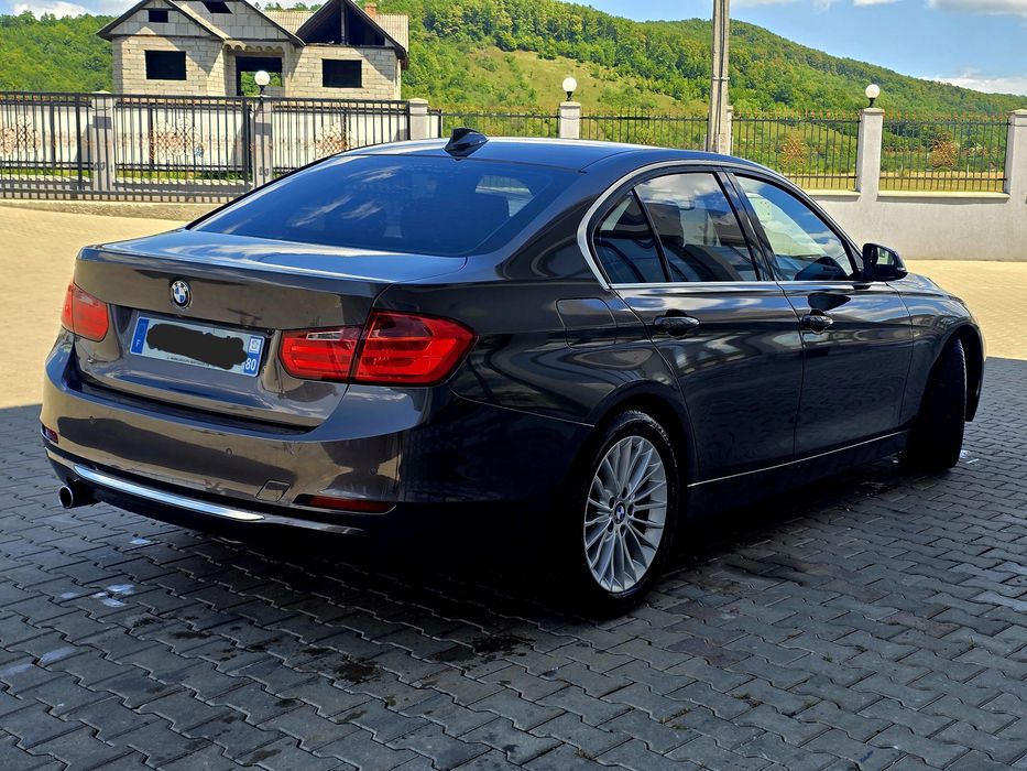 BMW Seria 3 F30 LuxuryLine 320d Automat 2012