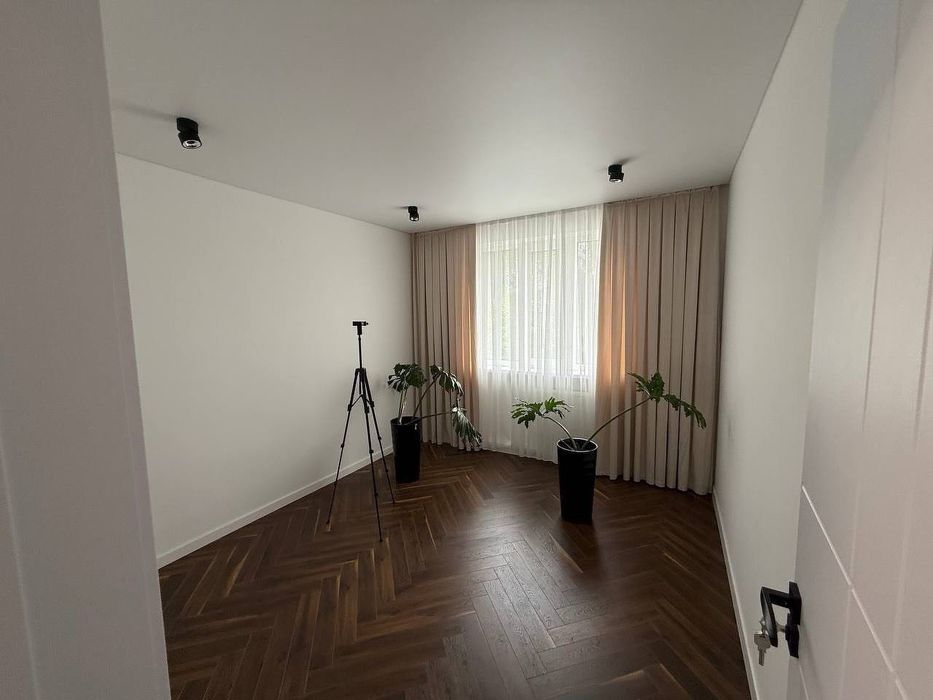 Квартира 3/4/5 Новомосковская, Ориентир:
Стадион Старт