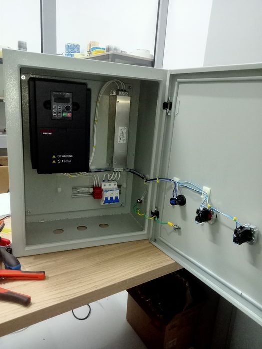 Продается частотник 5.5 квТ