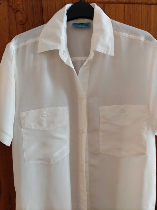 Camasa DeVille, din matase, vintage, mar M, de culoare alba, in stare exceptionala