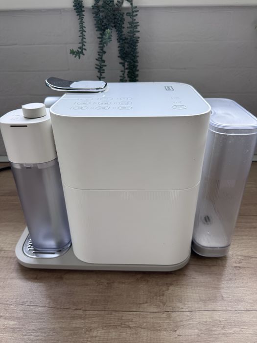 Espressor Nespresso Gran Lattissima EN650.W (De’Longhi) – alb