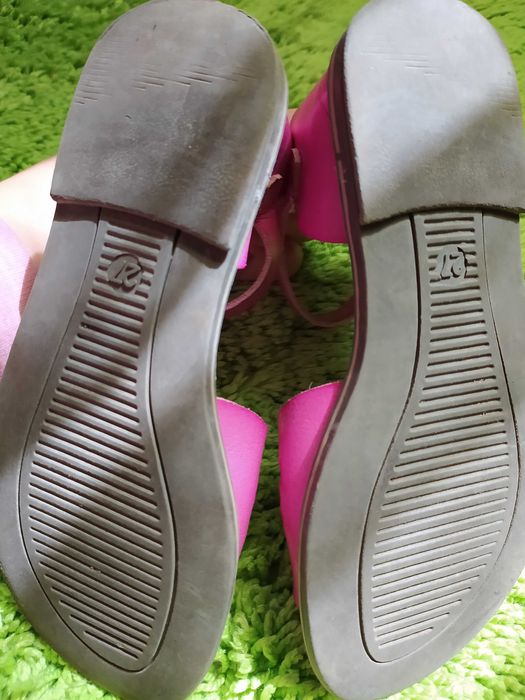 Детски сандали за момиче