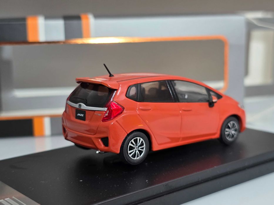 Macheta Auto 1/43 Premium X By IXO Honda Jazz 2015 Orange