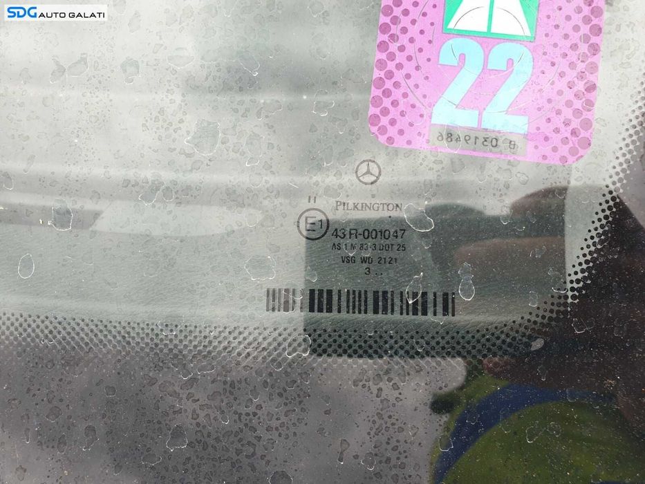 Parbriz Geam Sticla cu Senzor Ploaie Lumini Mercedes W203 Clasa C Class 2001 - 2007 [LC2731]