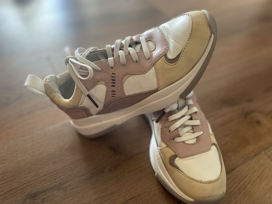 Ted baker кецове