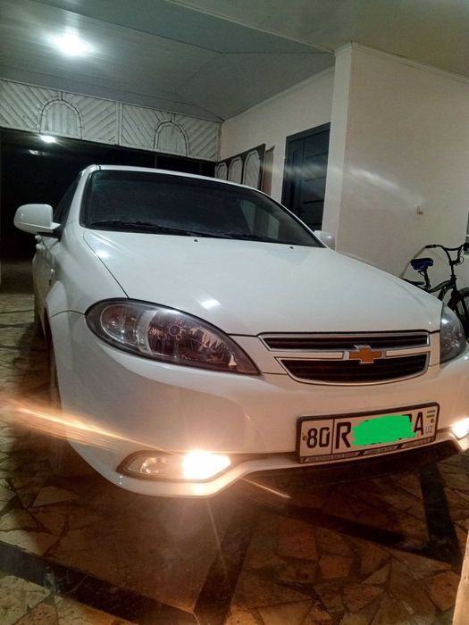 Автомобиль GENTRA