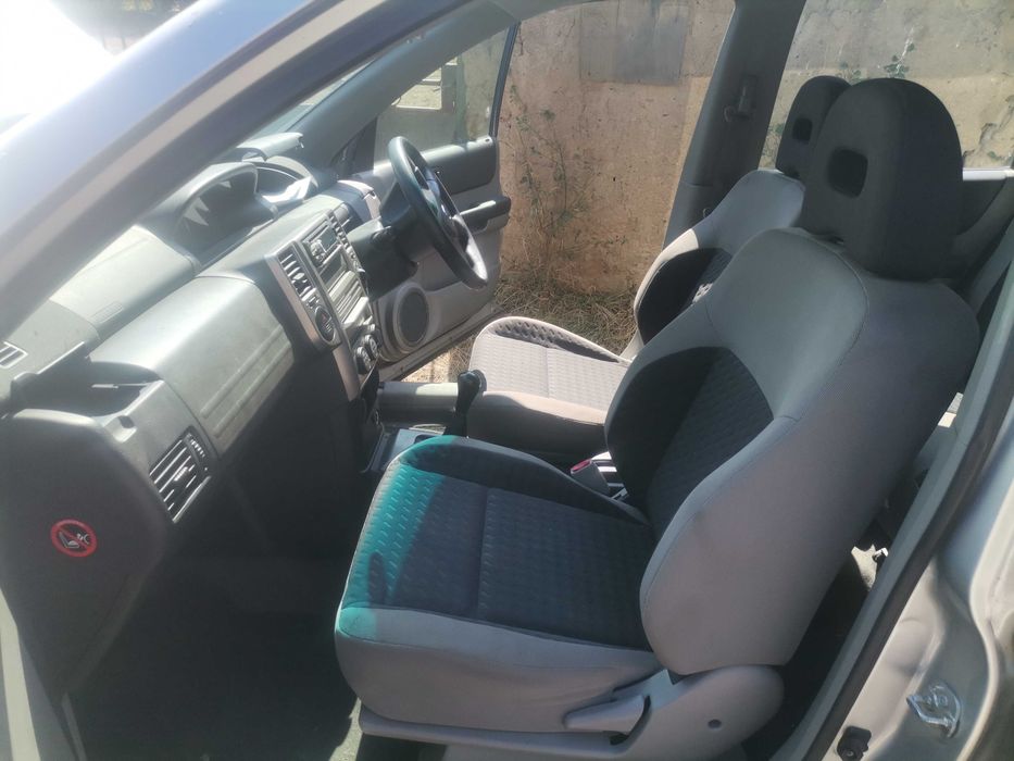 Nissan X-Trail 2.0 qr20de на части.
