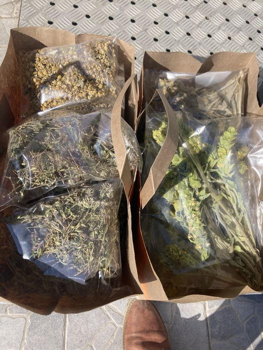 Дивата Билкова Ферма, чайове билки подправки  плодове