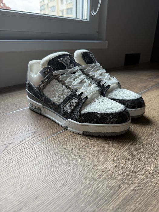 Louis Vuitton Trainers - маратонки