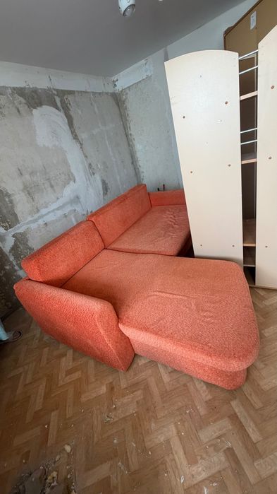 Диван угловой б/у