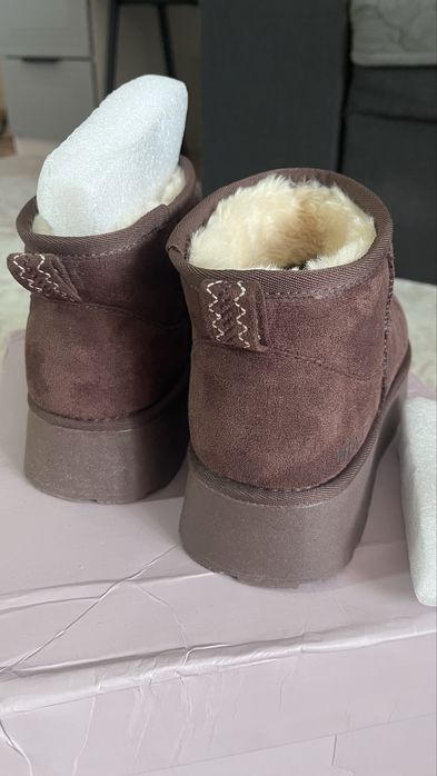 Угги шоколадного цвета