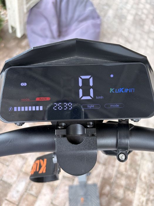 Trotineta electrica KuKirin G2 + alarma + antifurt AirTag + lacat