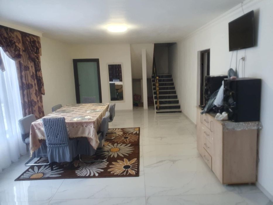 Casa de vânzare- Dumbrava Roșie