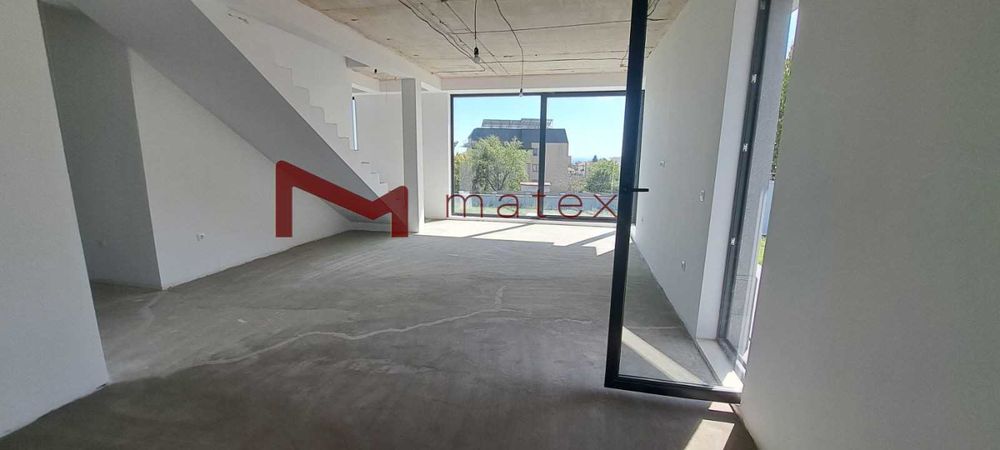 БУТИКОВА КЪЩА- Ален Мак - Траян Кателиев