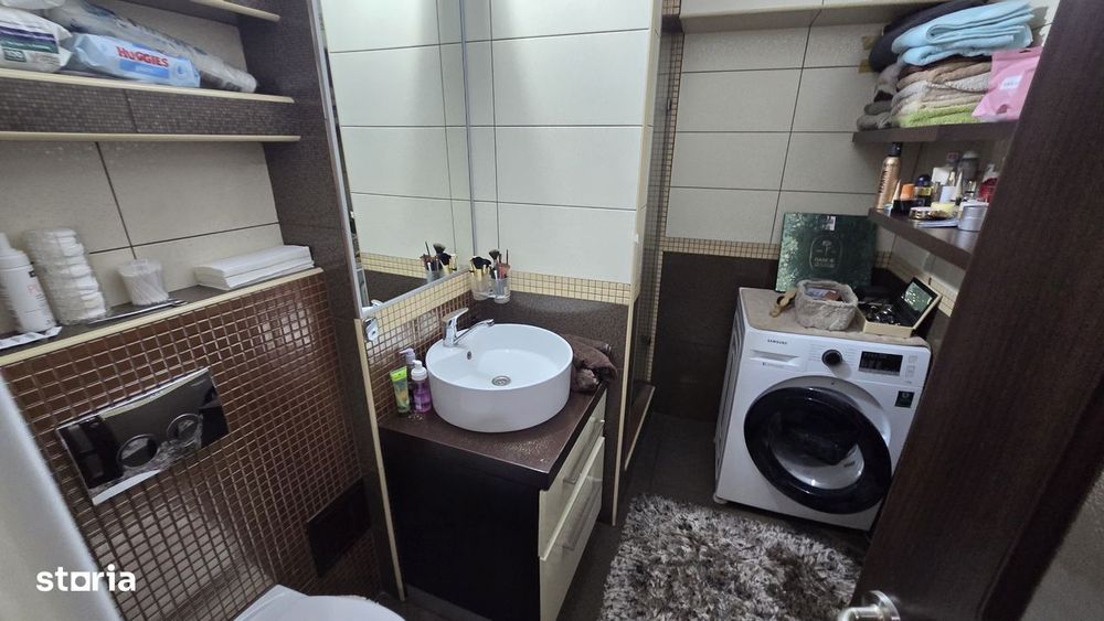 Apartament cu 3 camere de vanzare, etajul 1, Focsani