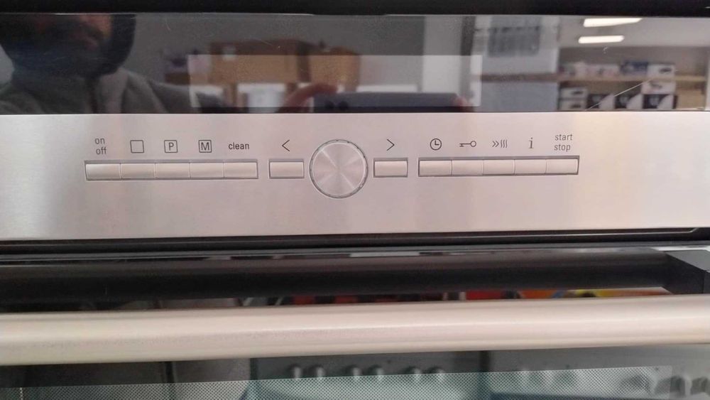 A+ Фурна за вграждане Siemens-Сименс iQ700 67 литра ecoClean 3D