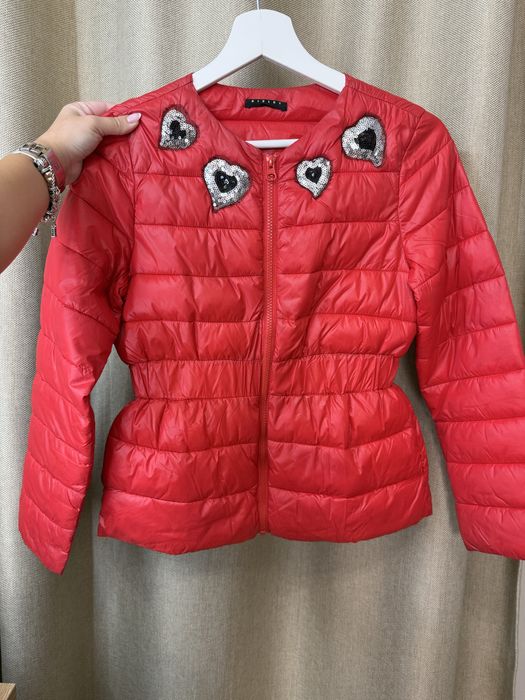 Червено шушляково яке Sisley