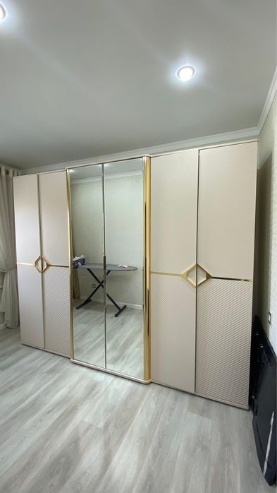 Продается Спальный Гарнитур