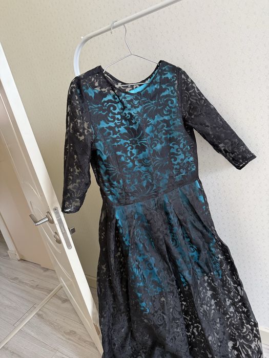 Продам вечерние платья