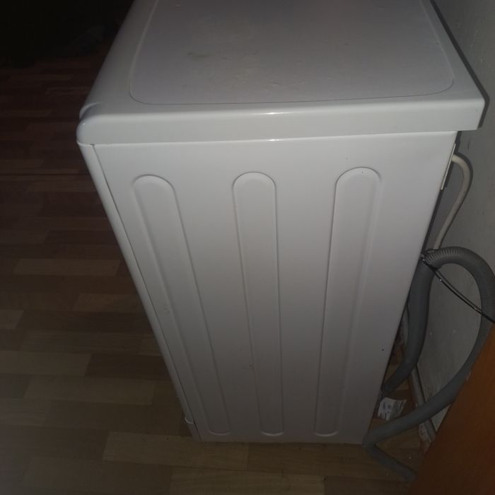 Продам стиральную машинку.