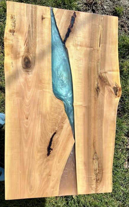 Маса от орех и епоксидна смола