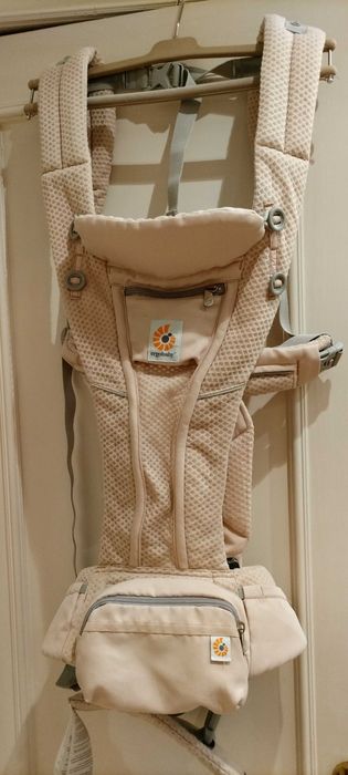 Раница за новородено Omni Deluxe Mesh Natural Beige Ergobaby
