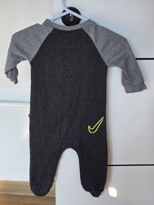 Ромпър Nike 6-9 месеца