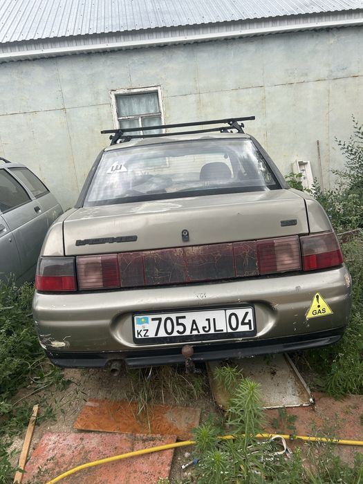 Продам машину 2110