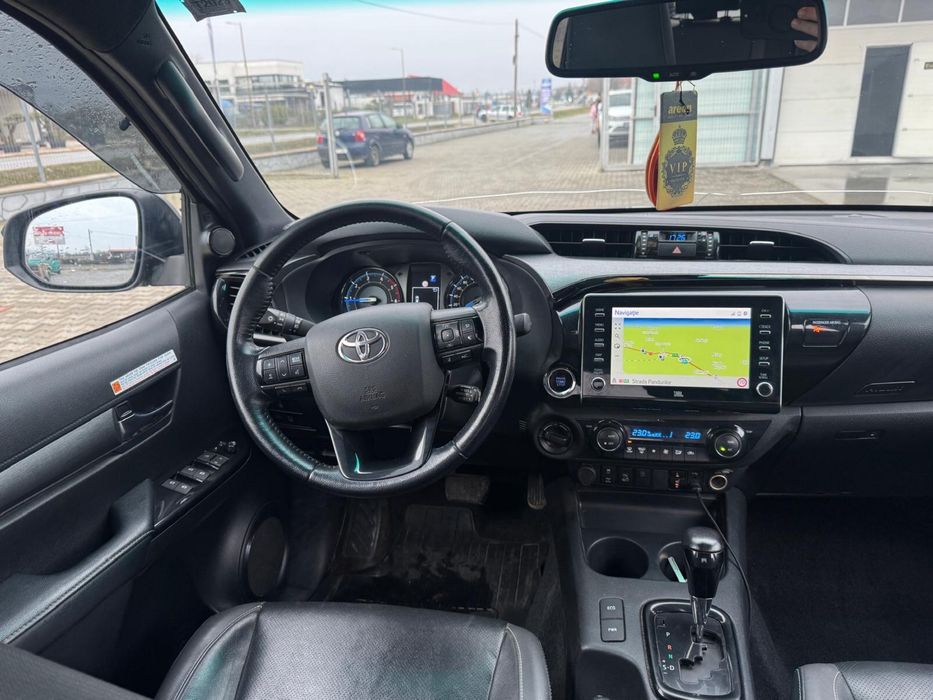 Toyota Hilux Invincible