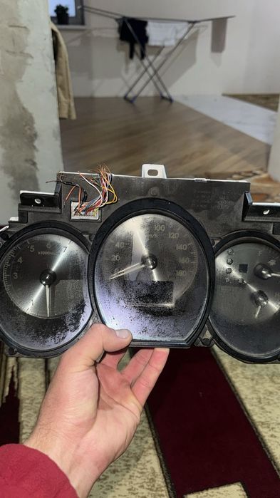 Айфон 14 баска да заттарға