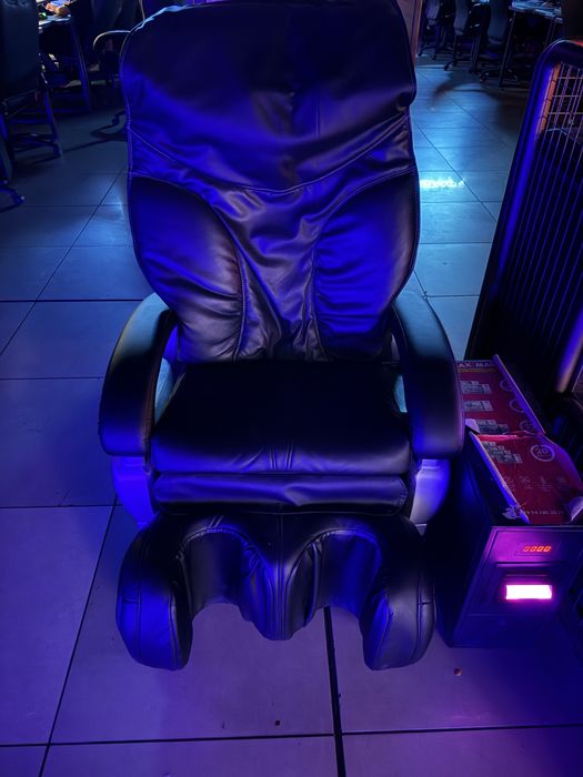 Продаётся массажное кресло для бизнеса
