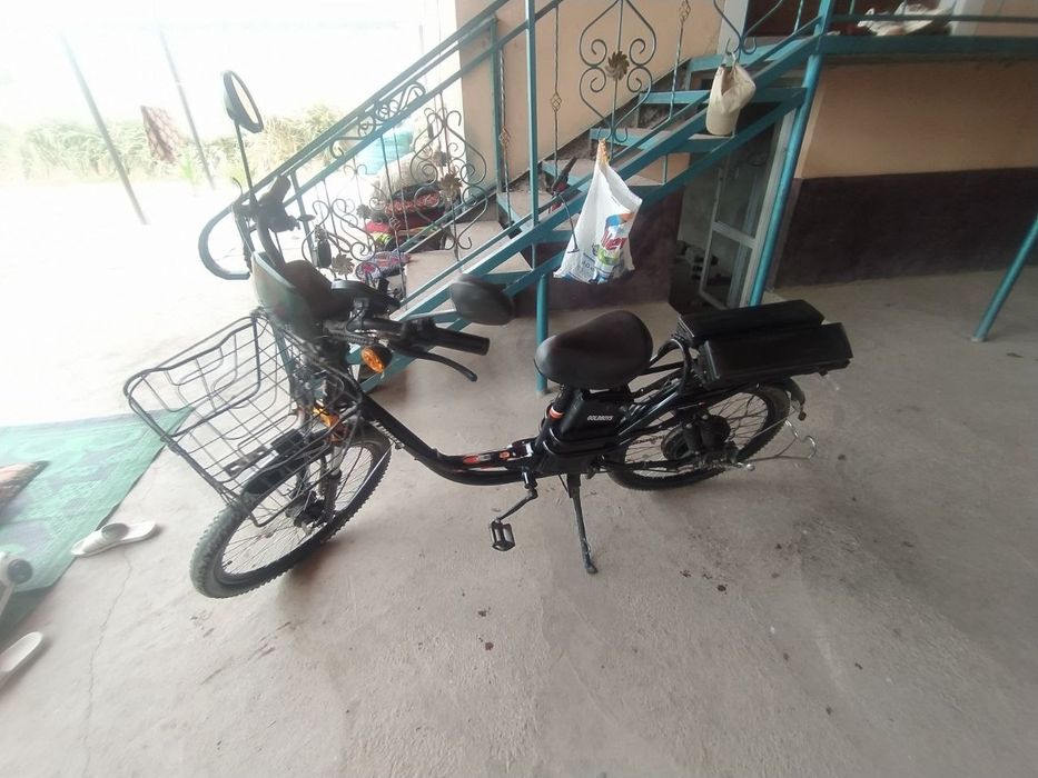 Velik Skuter sotiladi oladiganlar aloqaga chiqinglar holati yaxshi