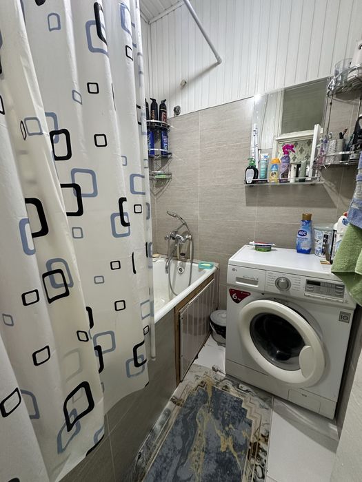 Феруза Продается квартира 3/1/4 балкон 2х3 ор-р: Гинекология