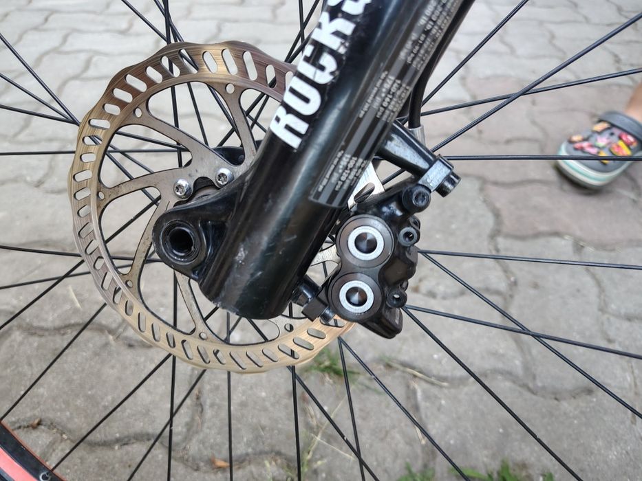 Vând dirt  jumper