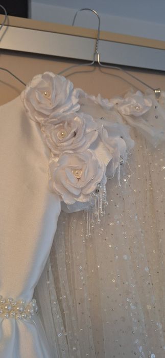 ROCHIE ELEGANTĂ LUNGA IVOIRE PENTRU FETE JESSICA  8 ani / 128  încălțăminte, capa, taior și mănusi incluse în preț, avand o  purtare și o curățare