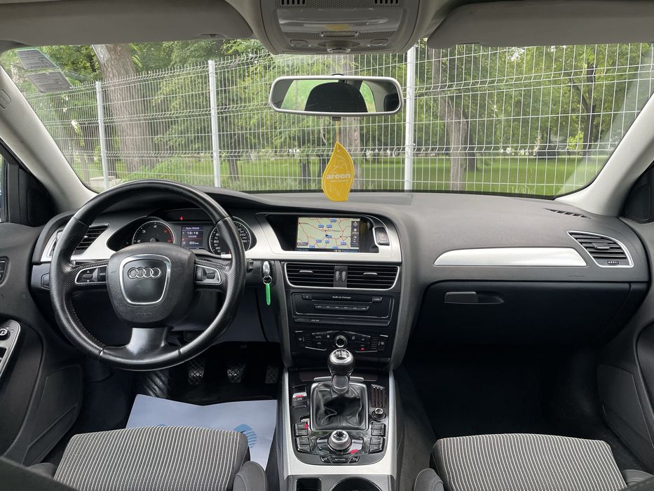 Audi A4 B8 2.0 TDI 143cp “PANORAMIC”