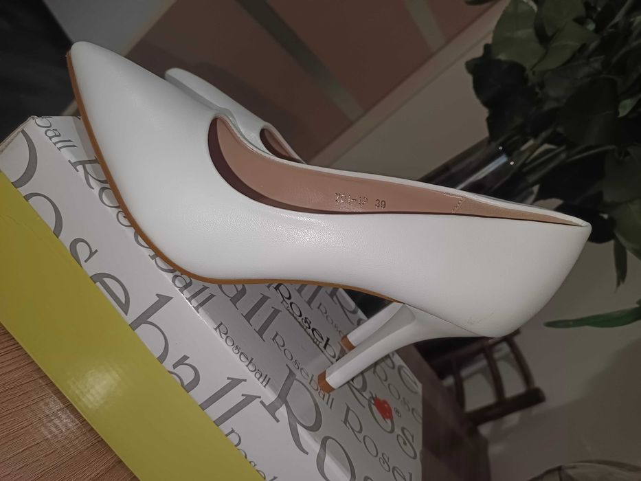 Продам свадебные туфли