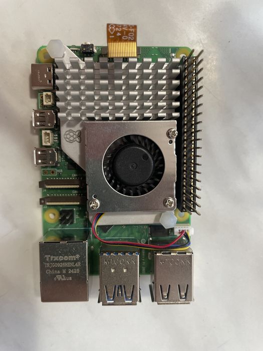 Raspberry Pi 5 8GB + AI HAT+ 26 TOPS Hailo-8 + Active Cooler | Kit AI, Home Assistant, OpenCV, YOLO