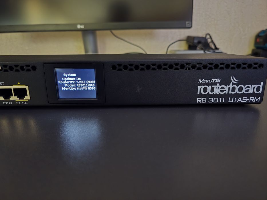 Mikrotik RB3011 UiAS-RM
