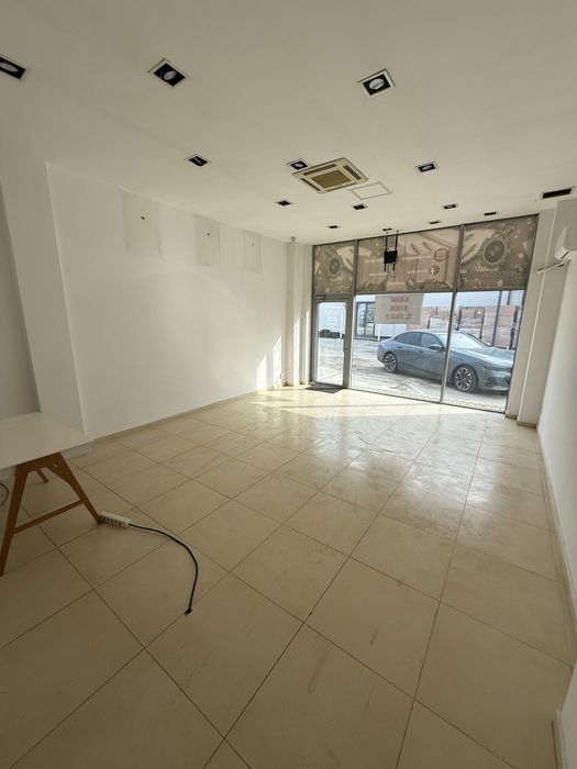 Spatiu comercial Voluntari Afumati Ilfov