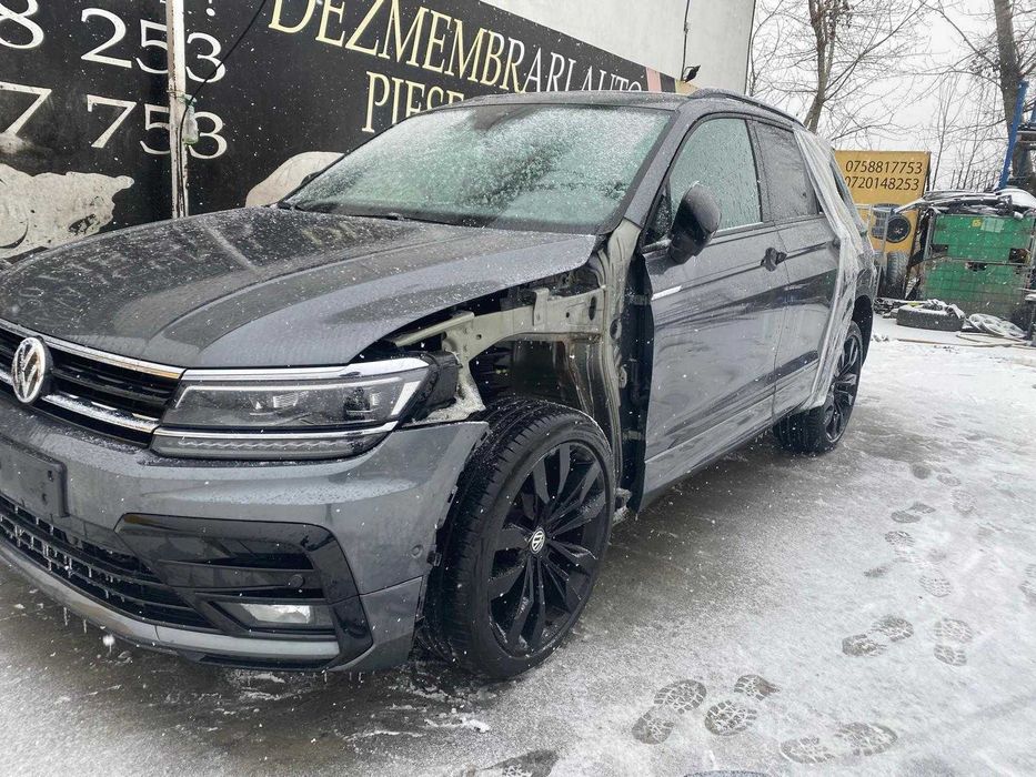 dezmembrez vw tiguan R-line 2019/bara fata tiguan/far tiguan