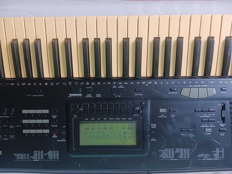 Японски синтезатор пиано Technics Kn 720